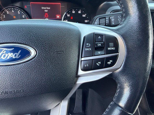 Used 2021 Ford Explorer Limited w/ Equipment Group 301A AWD/4WD image 29