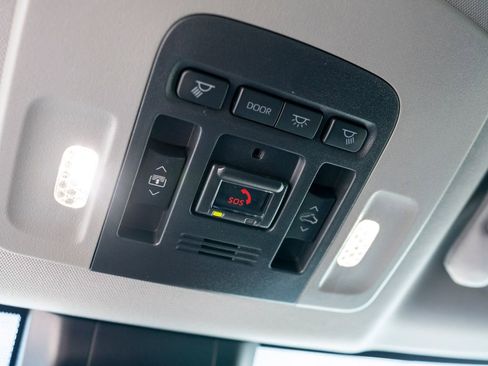 Used 2024 Toyota Camry XSE w/ Navigation Package FWD image 40