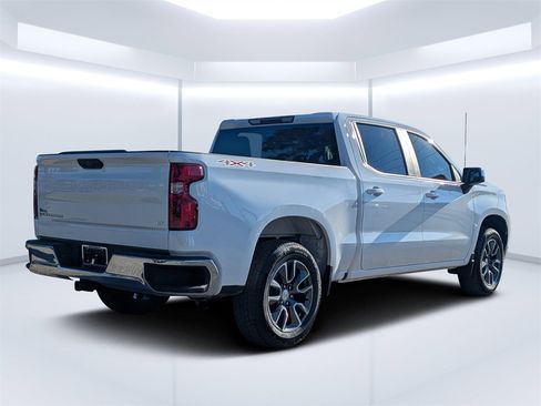 Used 2023 Chevrolet Silverado 1500 LT image 3