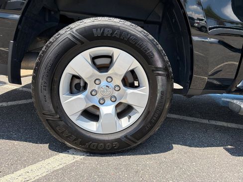 Used 2020 RAM 1500 Big Horn AWD/4WD image 55