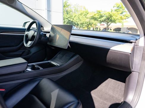 Used 2022 Tesla Model 3 Long Range AWD/4WD image 23