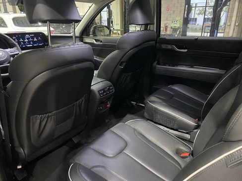 Used 2022 Genesis GV70 3.5T Sport w/ Sport Prestige Package AWD/4WD image 5