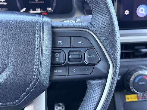 Used 2025 Toyota Tacoma TRD Sport w/ TRD Sport Upgrade Package AWD/4WD image 7