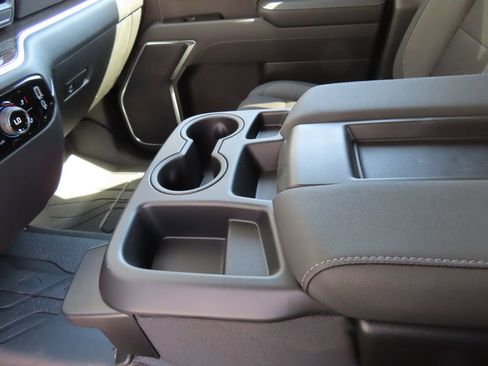 New 2026 Chevrolet Silverado 1500 RST AWD/4WD image 6