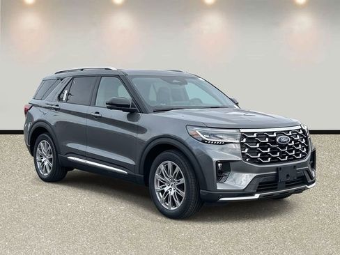 New 2026 Ford Explorer Platinum image 3