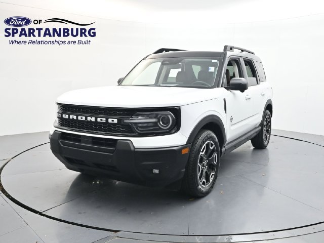 Used 2025 Ford Bronco Sport Outer Banks w/ Outer Banks Tech Package+ AWD/4WD image 3