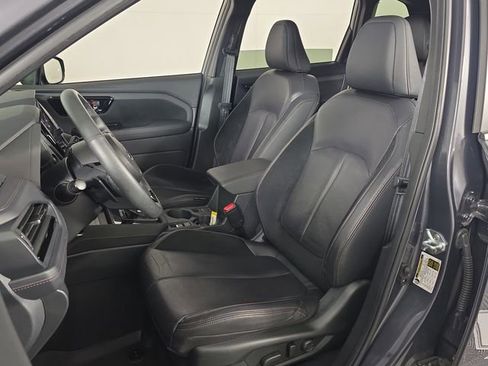 Certified 2025 Subaru Forester Touring AWD/4WD image 16