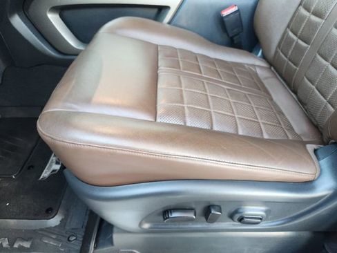 Used 2023 Nissan Titan Platinum Reserve w/ Moonroof Package image 21