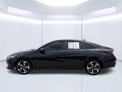 Used 2023 Hyundai Elantra SEL w/ Convenience Package