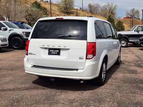 Used 2019 Dodge Grand Caravan SXT FWD image 5