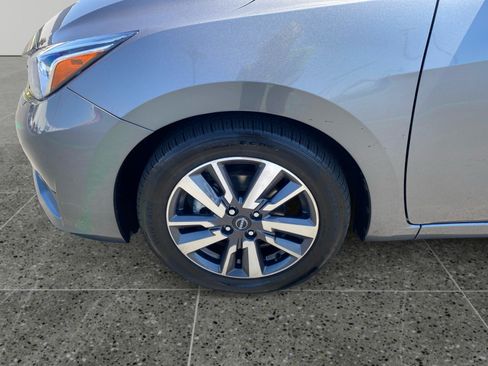 Used 2023 Nissan Versa SV FWD image 14