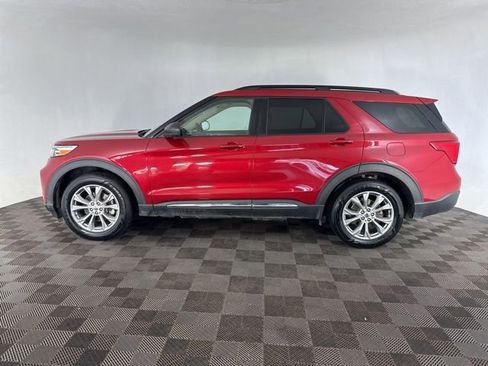Used 2021 Ford Explorer XLT w/ Equipment Group 202A image 10