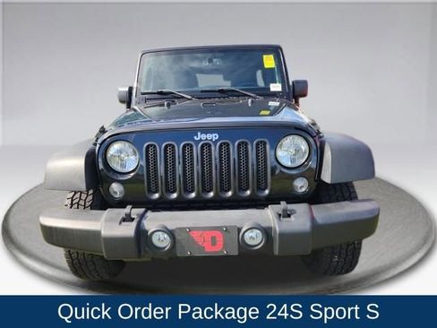 Used 2018 Jeep Wrangler Unlimited Sport S image 14