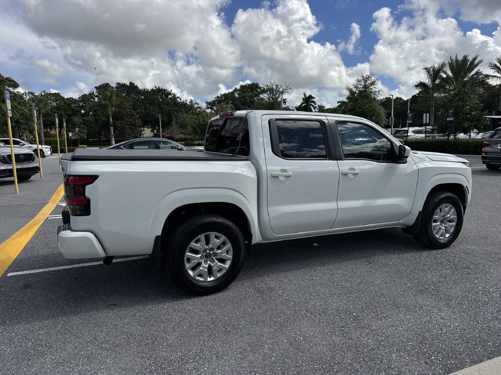 Used 2022 Nissan Frontier SV AWD/4WD image 4