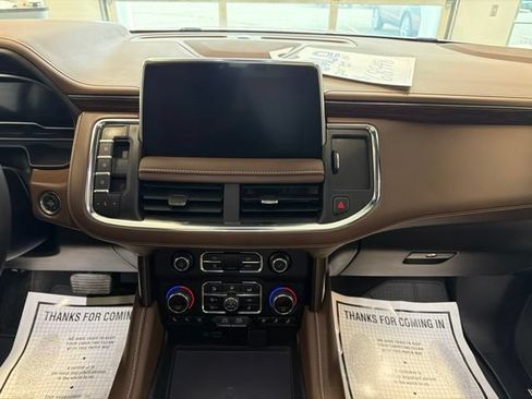 Used 2024 Chevrolet Tahoe High Country w/ Advanced Technology Package AWD/4WD image 33