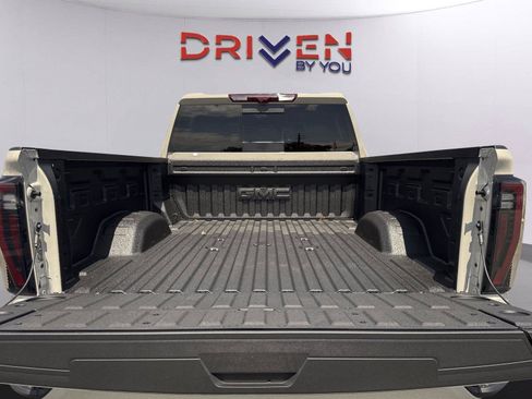 New 2026 GMC Sierra 2500 AT4 w/ AT4 Premium Plus Package AWD/4WD image 36
