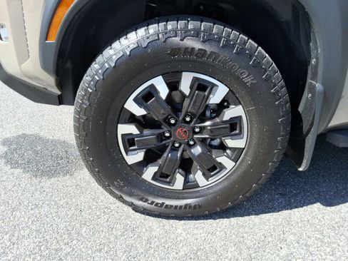 Used 2024 Nissan Frontier PRO-4X w/ Technology Package AWD/4WD image 10