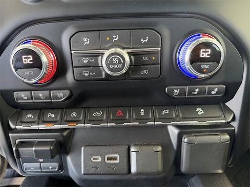 Used 2021 GMC Sierra 1500 SLT w/ SLT Premium Plus Package image 33