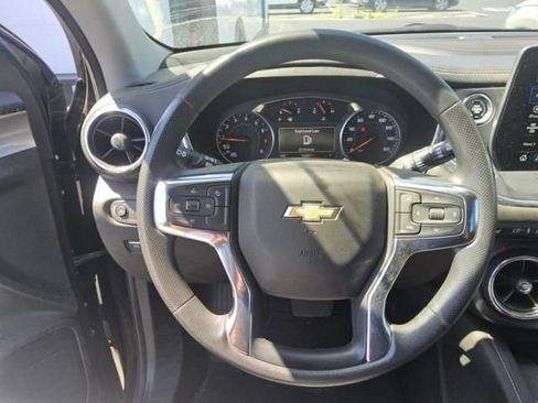 Used 2024 Chevrolet Blazer LT w/ Convenience Package FWD image 7