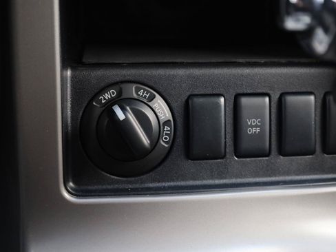 Used 2008 Nissan Pathfinder S AWD/4WD image 37