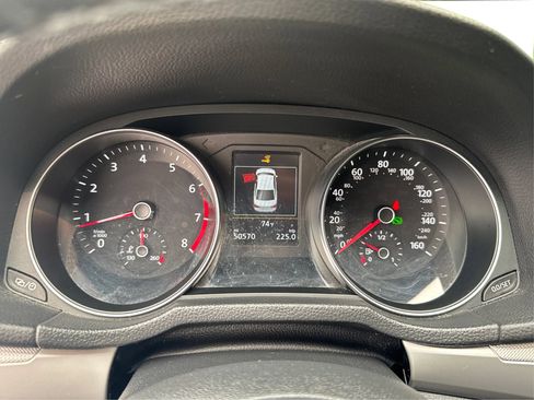 Used 2019 Volkswagen Passat 2.0T Wolfsburg FWD image 18