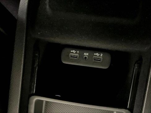 Used 2022 Dodge Charger SXT w/ Leather Interior Group image 34