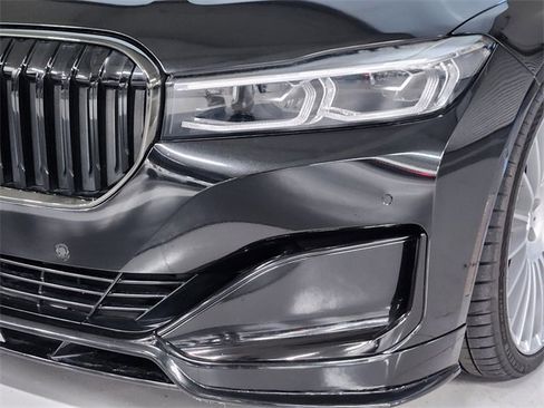 Used 2022 BMW ALPINA B7 xDrive w/ Luxury Rear Seating Package image 12