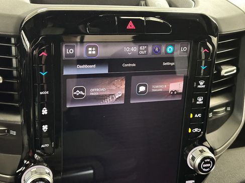 New 2026 RAM 2500 Tradesman AWD/4WD image 37