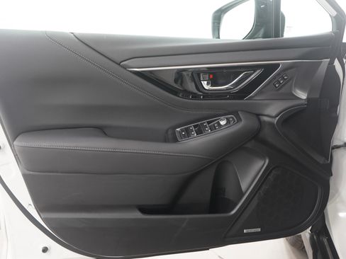Used 2025 Subaru Outback Touring image 21
