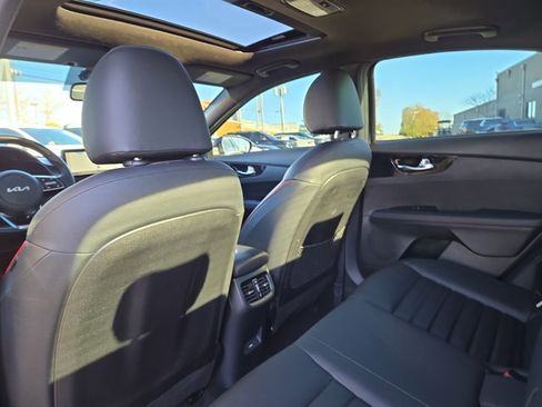 Certified 2023 Kia Forte GT w/ GT2 Package image 11