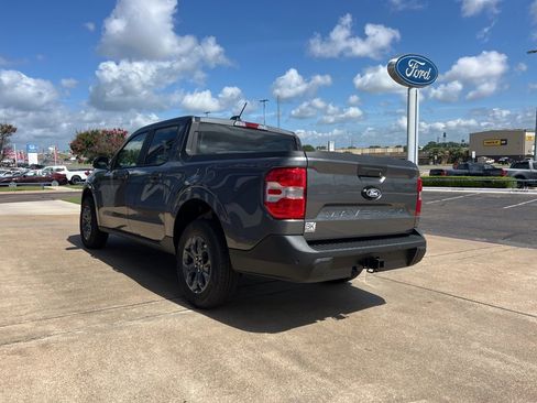 New 2025 Ford Maverick XLT w/ XLT Luxury Package image 4
