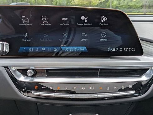 New 2026 Cadillac Lyriq Luxury RWD image 16