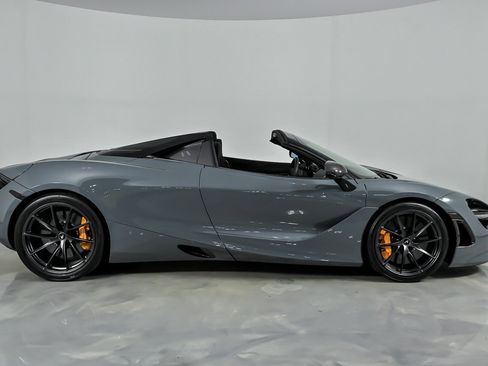 Used 2023 McLaren 720S Spider RWD image 15