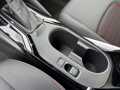 Certified 2025 Toyota Corolla SE w/ SE Premium Package image 21