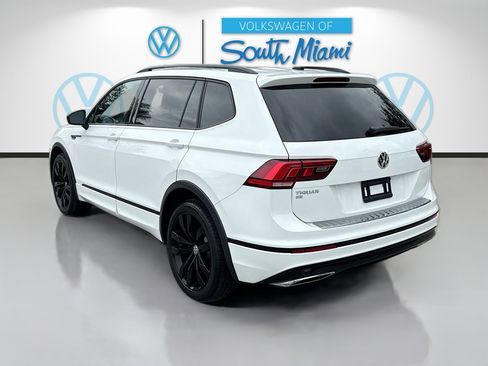 Certified 2020 Volkswagen Tiguan SE R-Line image 5