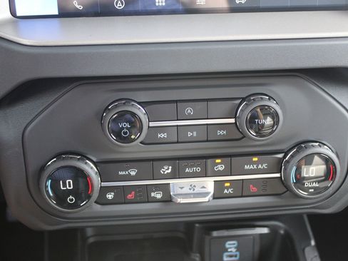 New 2025 Ford Bronco Outer Banks image 30