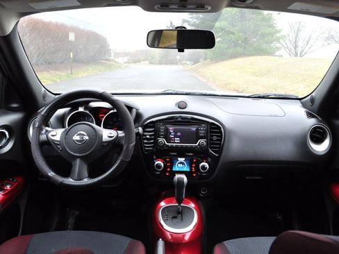 Used 2017 Nissan Juke SV image 14