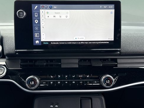 Used 2024 Honda Prologue EX image 11