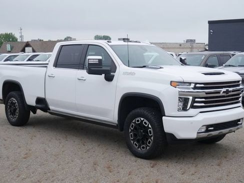 Used 2022 Chevrolet Silverado 3500 High Country AWD/4WD image 7