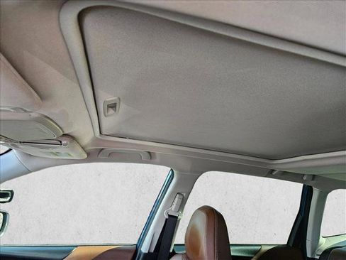 Used 2022 Subaru Forester Touring image 16