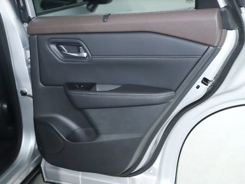 Certified 2023 Nissan Rogue SV w/ SV Premium B Package AWD/4WD image 36