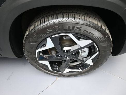 Certified 2025 Kia Seltos S AWD/4WD image 13
