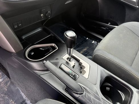 Used 2016 Toyota RAV4 XLE image 26