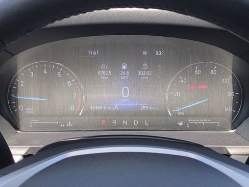 Used 2023 Ford Explorer XLT RWD image 26