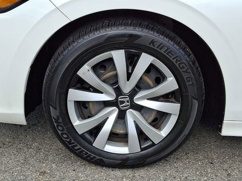 Used 2022 Honda Civic LX image 8