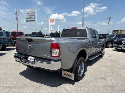 Used 2024 RAM 3500 Big Horn AWD/4WD image 38