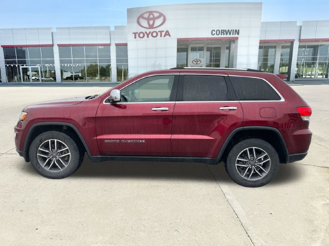 Used 2019 Jeep Grand Cherokee Limited AWD/4WD image 2