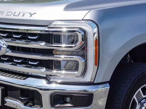 Used 2023 Ford F350 Lariat w/ Lariat Ultimate Package AWD/4WD image 8