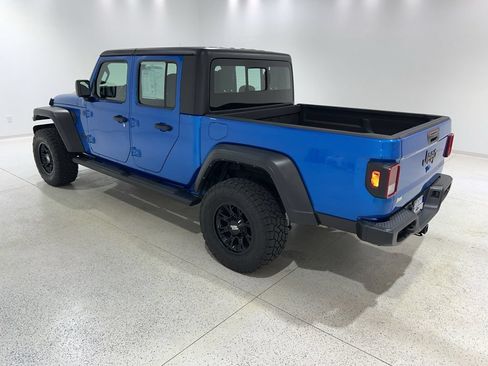Used 2023 Jeep Gladiator Sport w/ Trailer Tow Package AWD/4WD image 3
