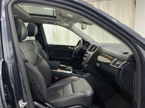 Used 2015 Mercedes-Benz ML 350 4MATIC image 33